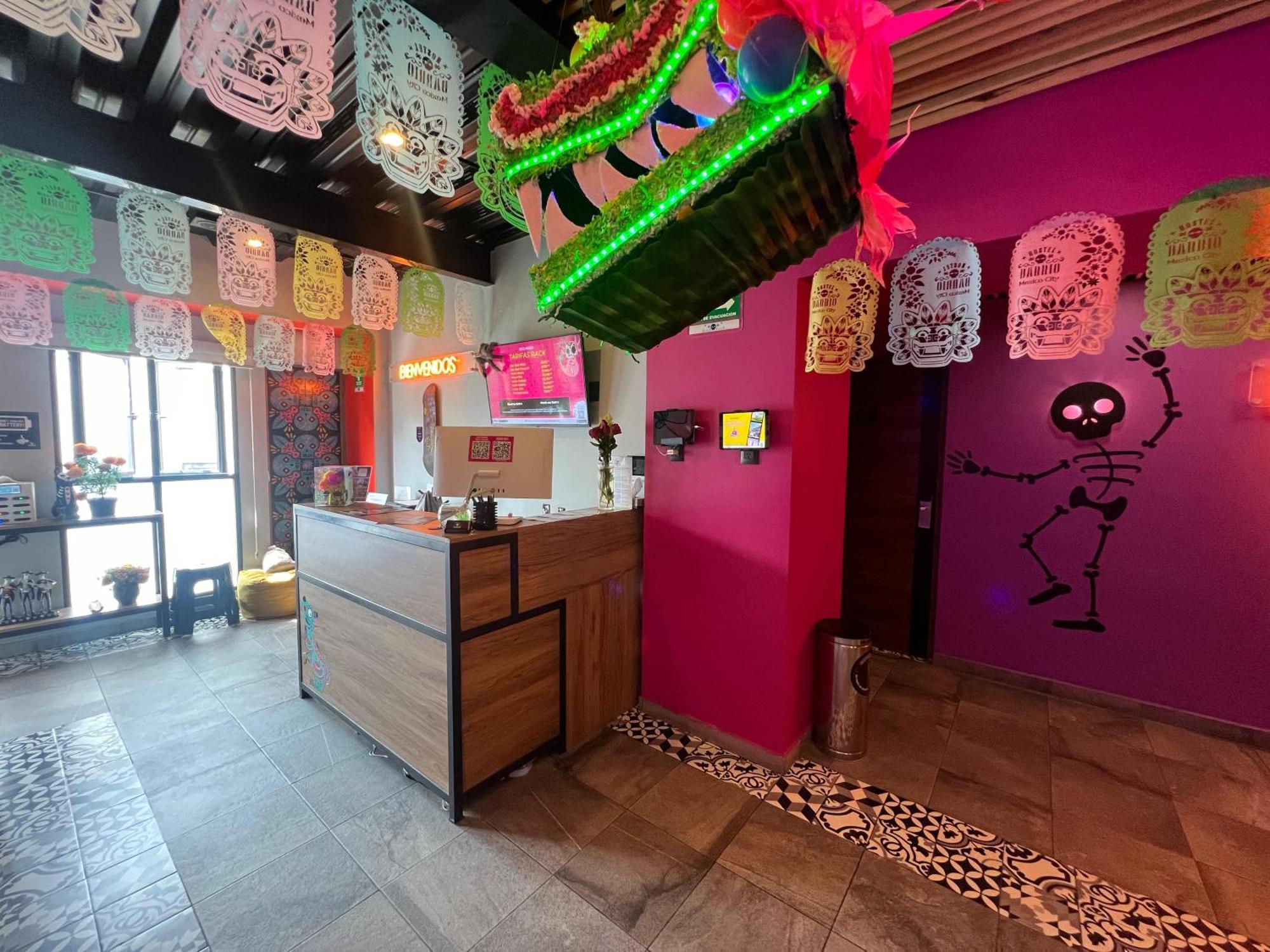Barrio Downtown Mexico City Hostel Экстерьер фото